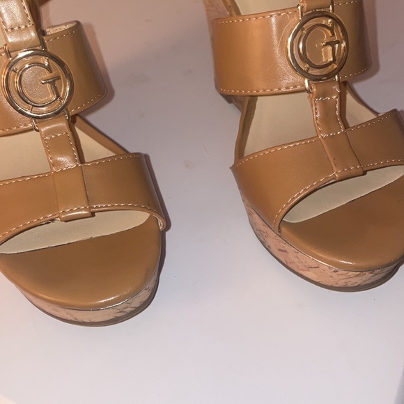 Guess Cork Wedge. Size 8 - Picture 4 of 15